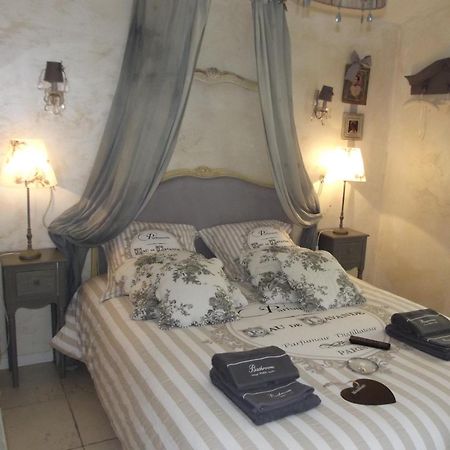 Bed and Breakfast Le Moulin De Sonnailles Cabriès Zimmer foto